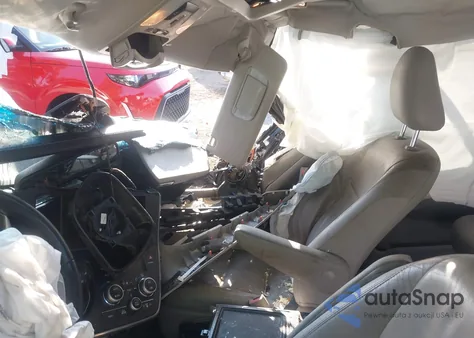 2016 Toyota Sienna Xle 8 Passenger z USA, uszkodzony, nr VIN 5TDYK3DC3GS764208